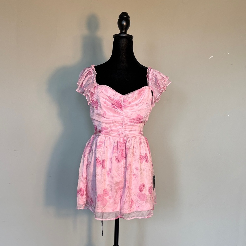 Lulu's Adorable existence pink floral flutter sleeve tie back romper - Picture 3 of 8